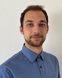 Dr. Lucas Baumgart Dr. Lucas Baumgart