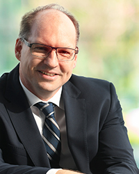 Prof. Dr. Björn Hekman Prof. Dr. Björn Hekman